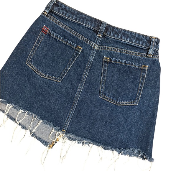 BDG Urban Outfitters Asymmetrical Raw Hem Denim Mini Skirt Dark Wash Small - Picture 4 of 5
